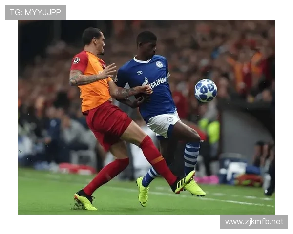 加拉塔萨雷巧妙进攻套路显威，迎来赛季首胜表现稳健