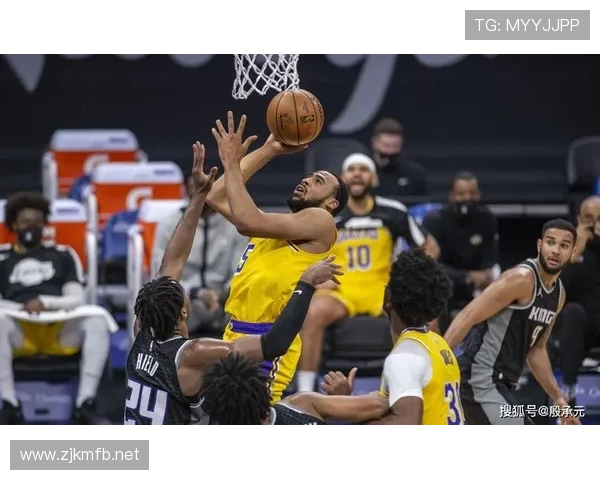 安东尼·戴维斯挡拆制造错位显著提升湖人内线得分效率