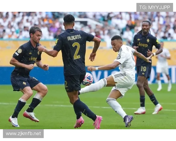 皇马进攻火力全开，体系稳定性面临考验